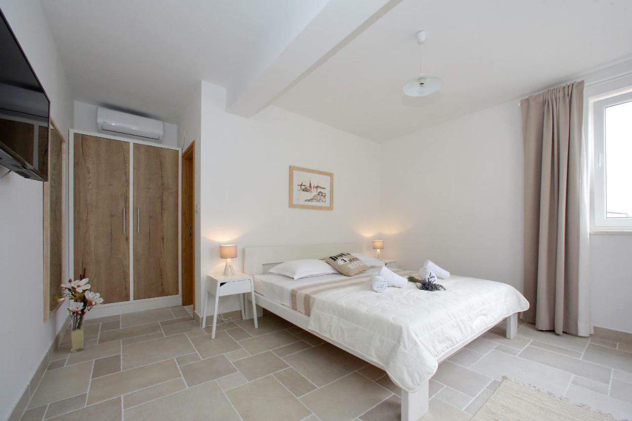 Apartments Rita ซาดาร์ ภายนอก รูปภาพ